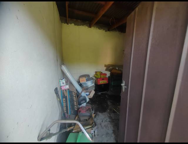 3 BEDROOM FREESTANDING FOR SALE IN GERMISTON SOUTH
